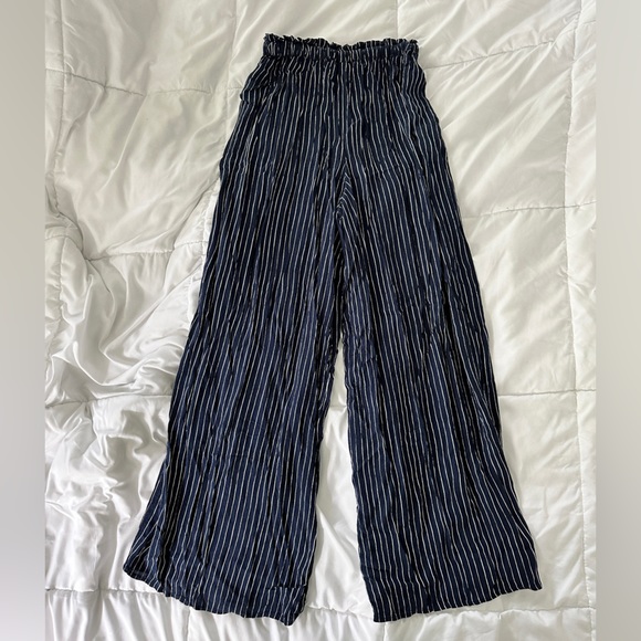 American Eagle Wide Leg Pants with Elastic Drawstring Waist Size Small - Picture 3 of 3